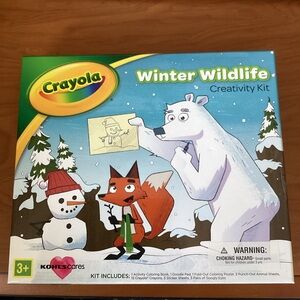 New Crayola Winter Wildlife Creativity Kit Kids Art